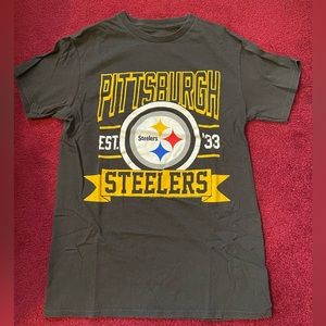 Junk Food NFL Brand Pittsburgh Steelers Men’s Size: Small T-shirt, Black